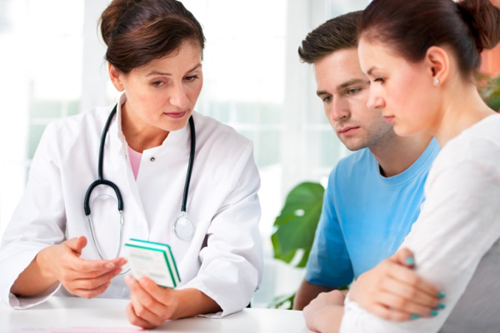 Hộ sinh khuyên cần khám phụ khoa trước khi quyết định mang thai?