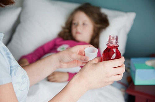 Dược sĩ khuyến cáo khi dùng thuốc tiêu chảy cấp cho trẻ