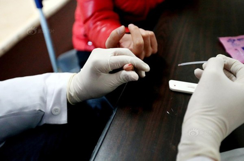 Dược sĩ cảnh báo virus HIV đã kháng thuốc